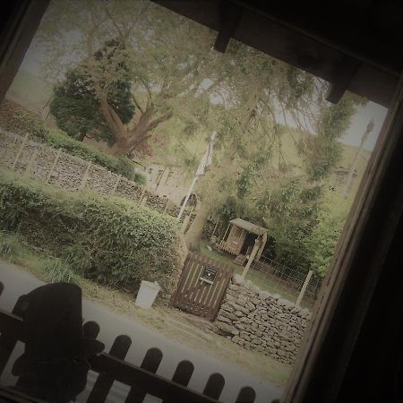 The Mad Hatter Buckden  Exterior photo